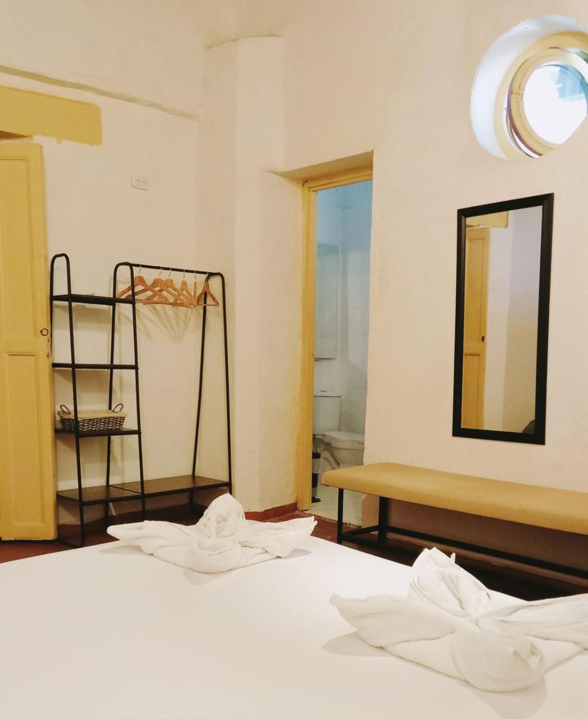 Lotus Central Hotel Santa Marta  Exterior photo