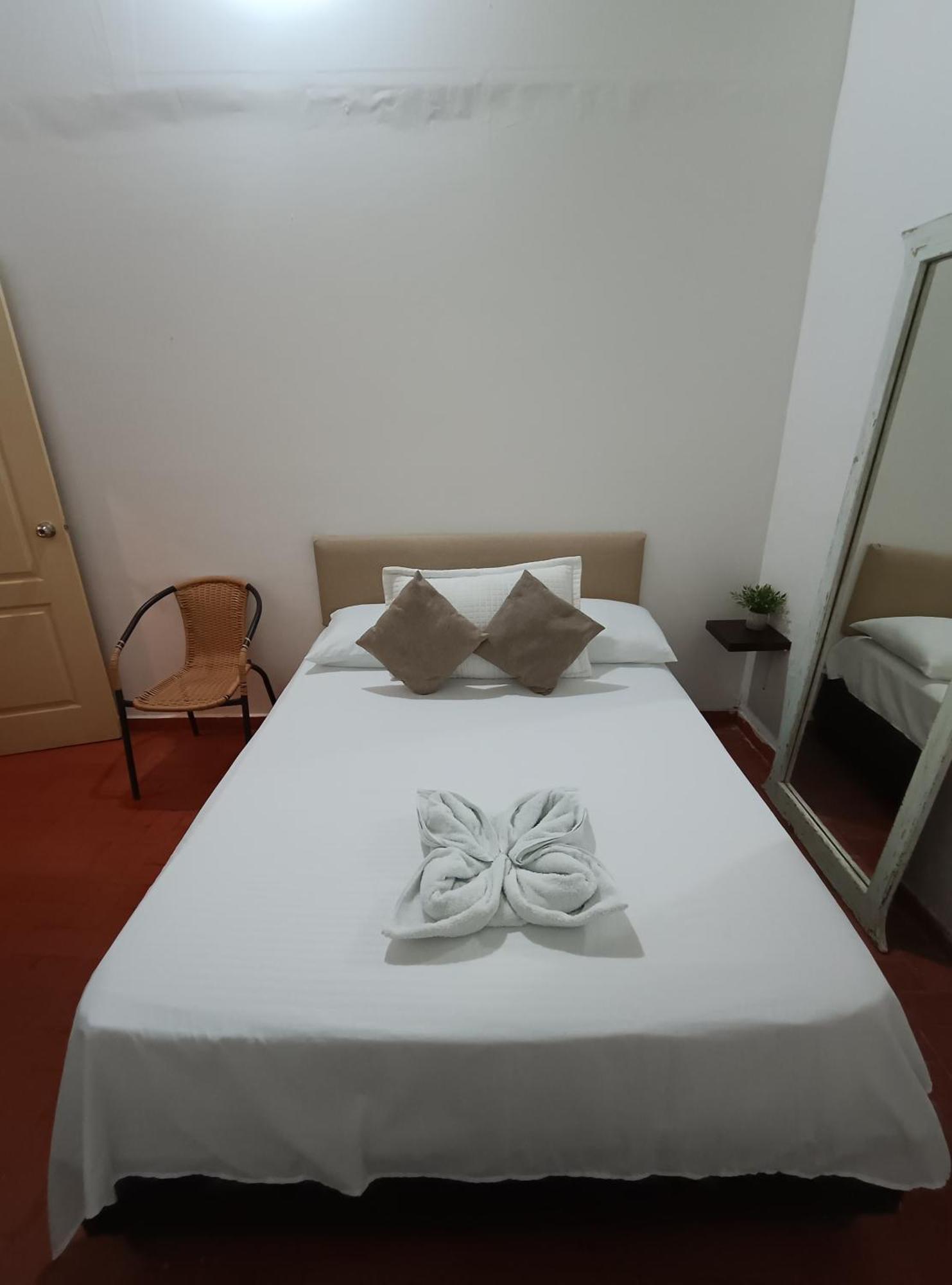 Lotus Central Hotel Santa Marta  Exterior photo