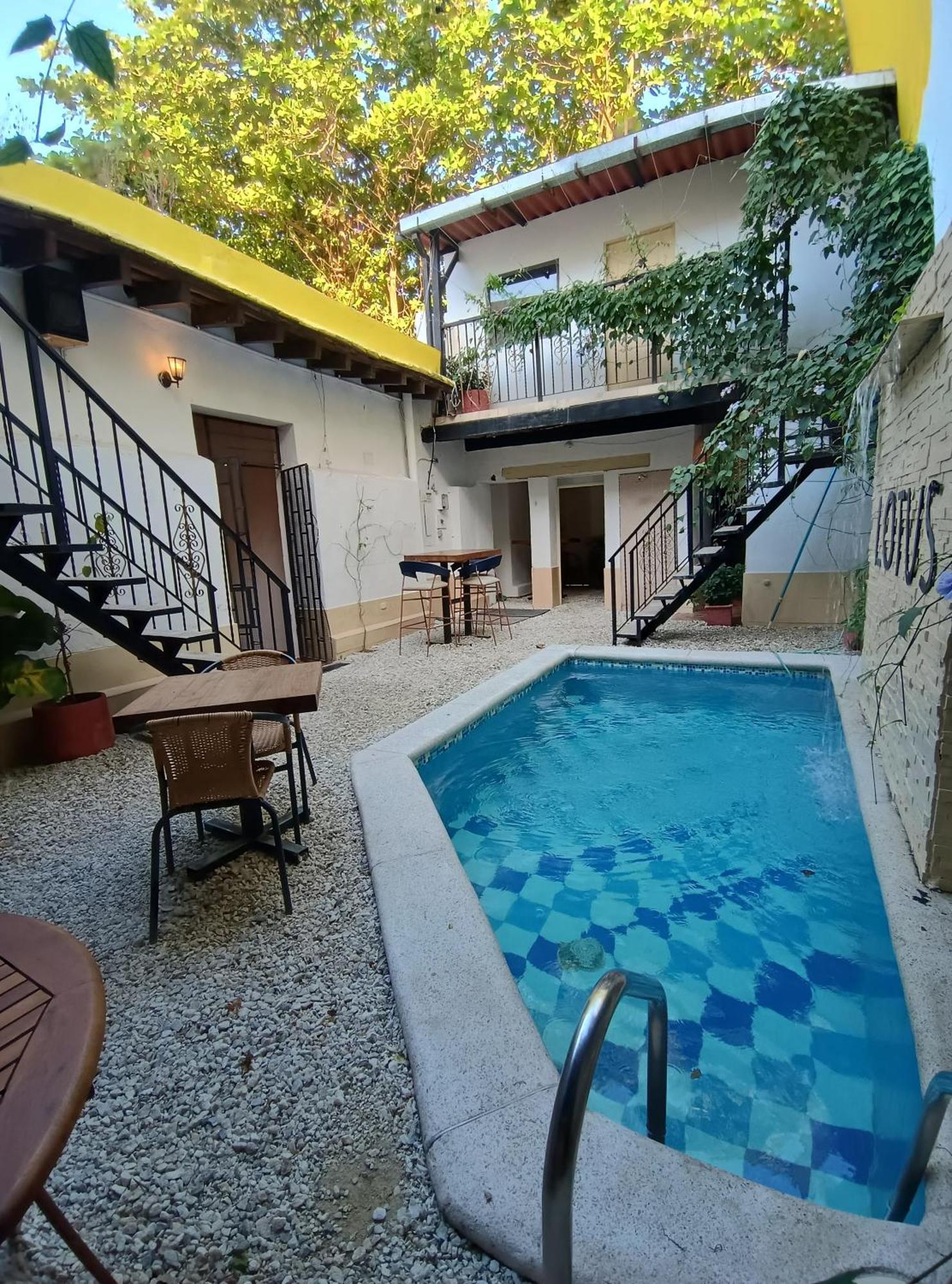 Lotus Central Hotel Santa Marta  Exterior photo