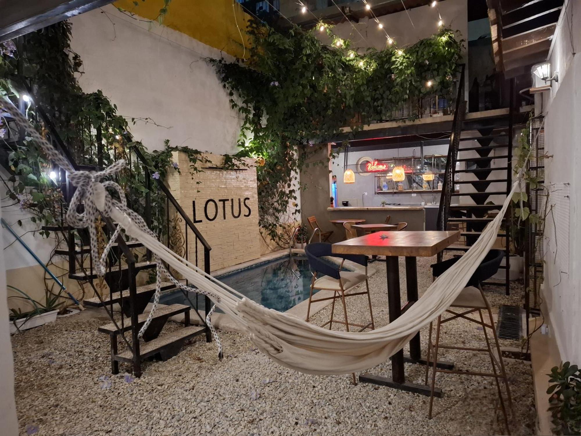 Lotus Central Hotel Santa Marta  Exterior photo